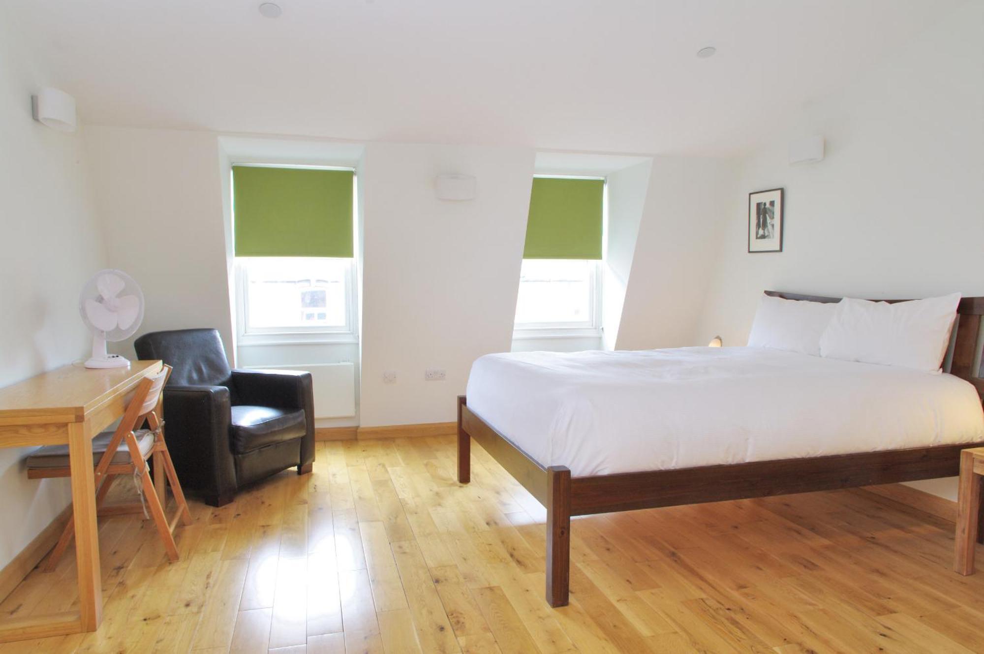 לונדון Comfortable Waterloo Home Near Thames מראה חיצוני תמונה