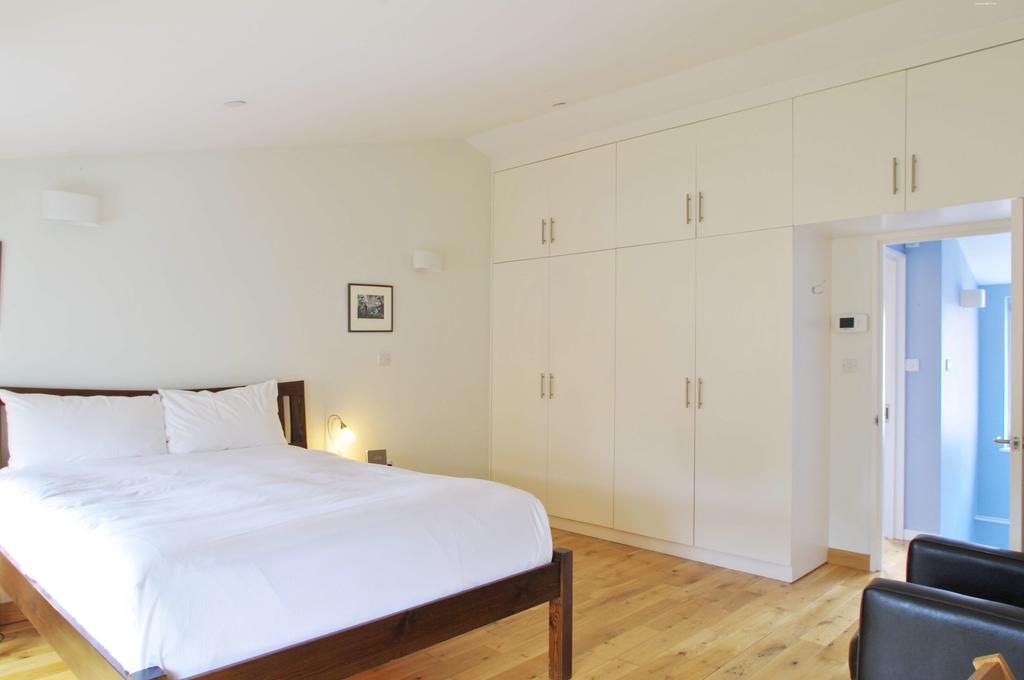 לונדון Comfortable Waterloo Home Near Thames מראה חיצוני תמונה